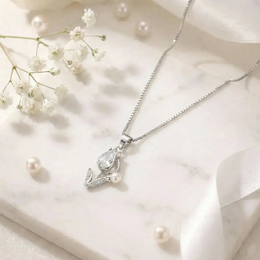 Graceful 925 Silver Radiant Tulip Adjustable Pendant Necklace
