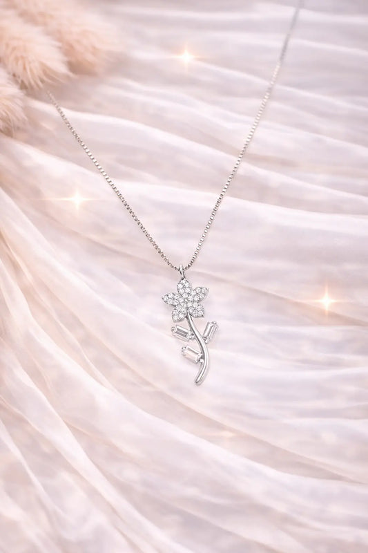 Eterna Crest Necklace - 925 Silver