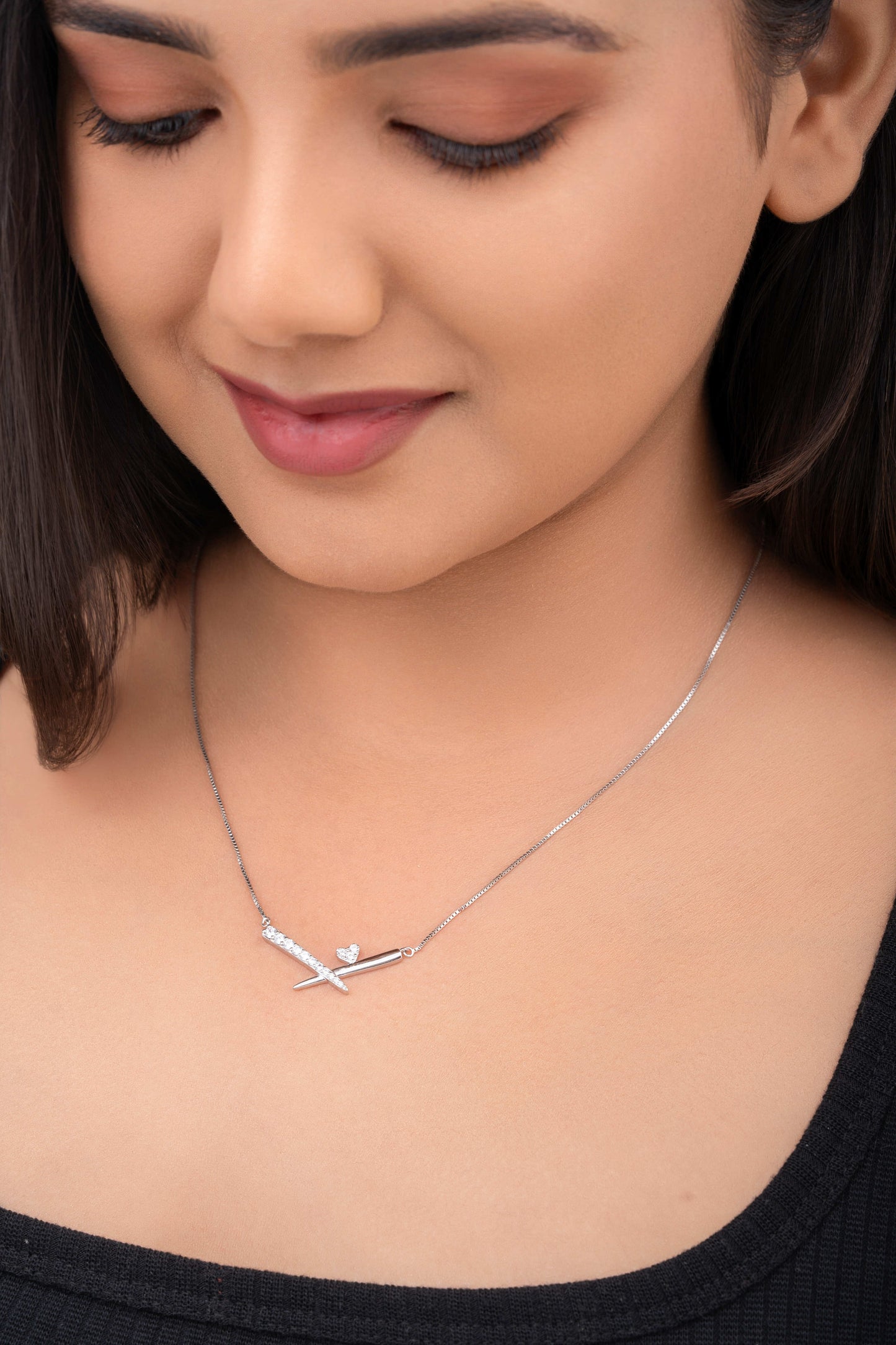 Criss Cross Necklace - 925 Silver